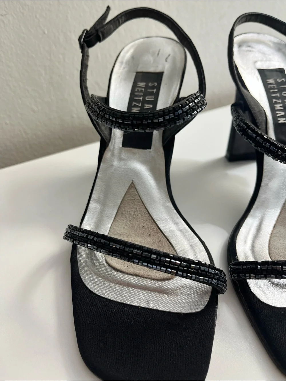 Vintage Y2K Stuart Weitzman Beaded Strappy Sandals Size 6
